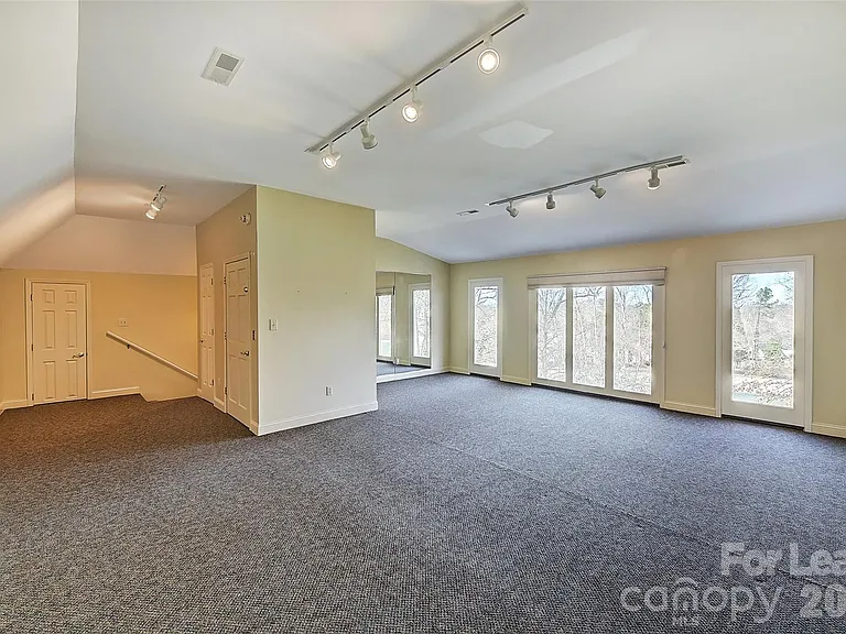 5100 Piper Glen Dr — Photo 41