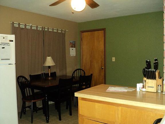 5th image of 110 Oxford Dr