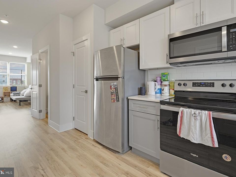 1st image of 2531 N Mascher St #1