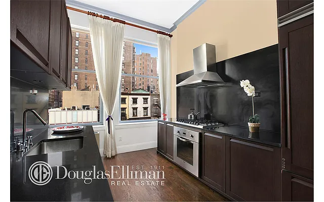 Sold by Douglas Elliman | media 4