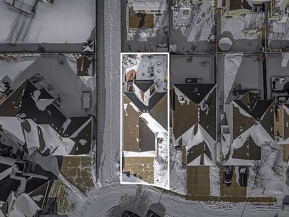 3rd image of 6029 Cameron Close