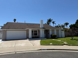 9602 Clearbrook Dr, Huntington Beach, CA 92646