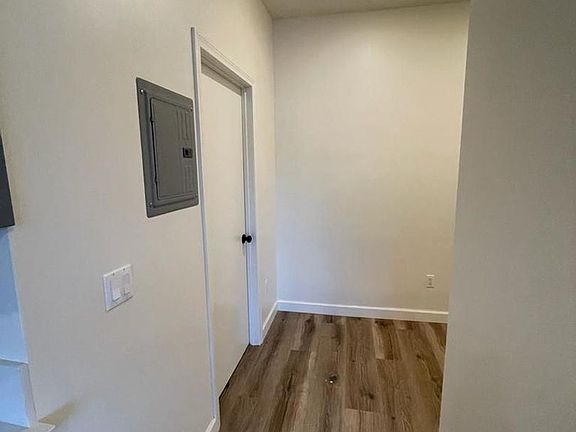 5th image of 9017 Columbus Ave #15363554
