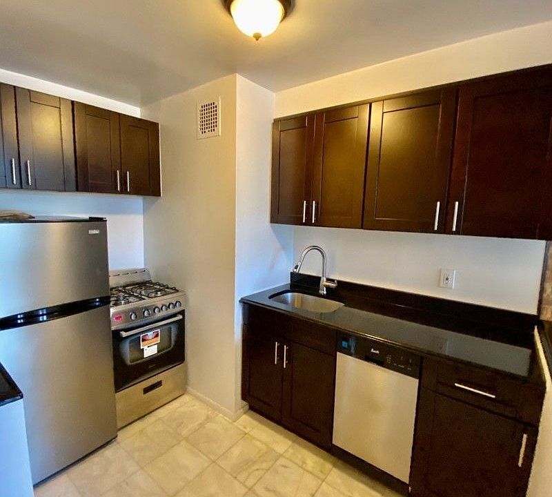 1st image of 52 W 91st St #5N