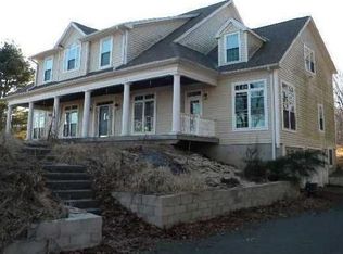 53 Montgomery St, Shelton, CT 06484