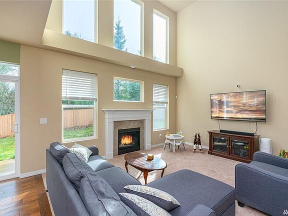 3rd image of 3704 SE Chesterton Dr #A