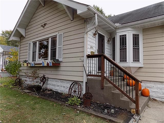 1st image of 54 Carstens Ave