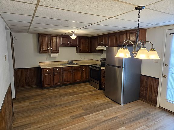 5th image of 615 Linden Ave