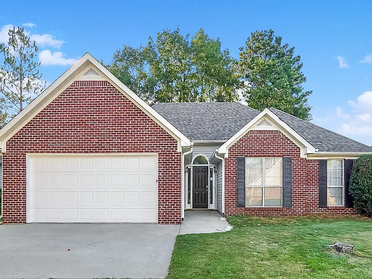 8028 Rockhampton Cir — Photo 1