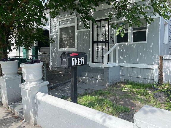 3rd image of 1357 Evergreen Ave
