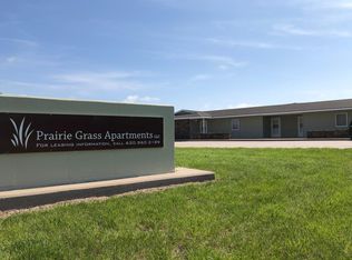 728 Crazy Horse Rd APT 5, Hutchinson, KS 67502