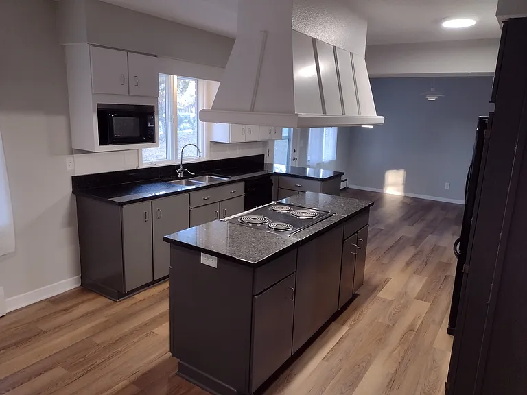 4111 Wayzata Blvd — Photo 1