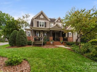 301 Fieldbrook Pl, Charlotte, NC 28209
