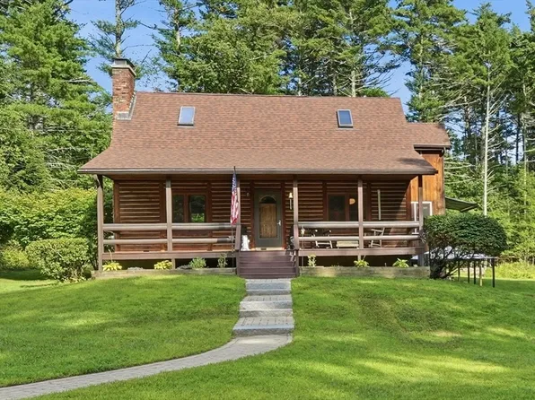 100 Pine St, Douglas, MA 01516