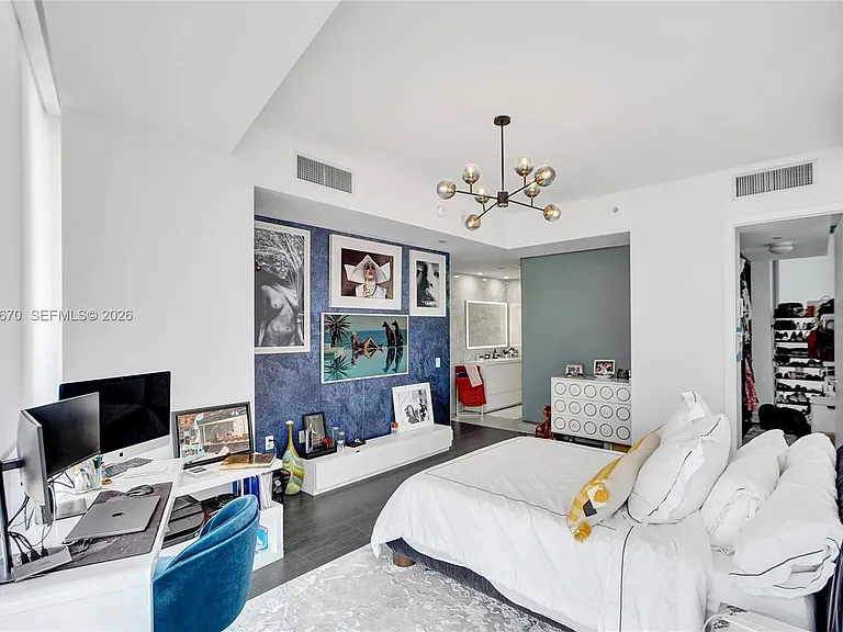 1100 Biscayne Blvd #3708 — Photo 11