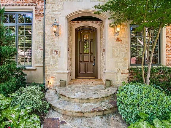 4th image of 56 Abbey Woods Ln