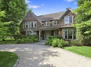 100 Trelawney Rd, Bridgehampton, NY 11932