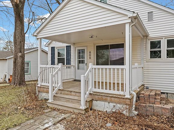 3rd image of 808 W William St