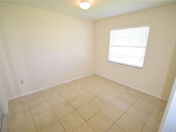 4th image of 6115 Doe Cir E