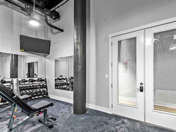 4th image of 4160 Olive St #10