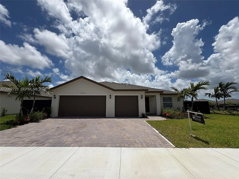 17304 SW 285th St