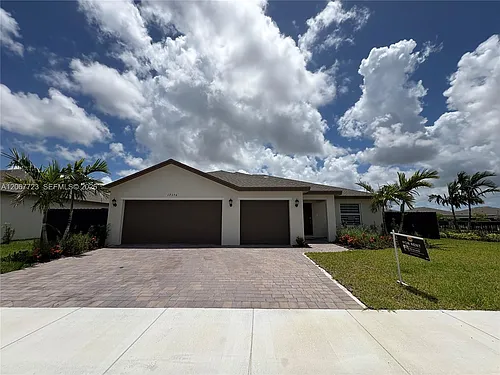 17304 SW 285th St Photo 1