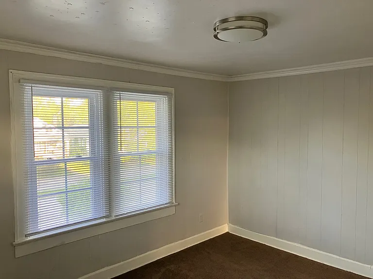 936 N Riley Ave — Photo 21