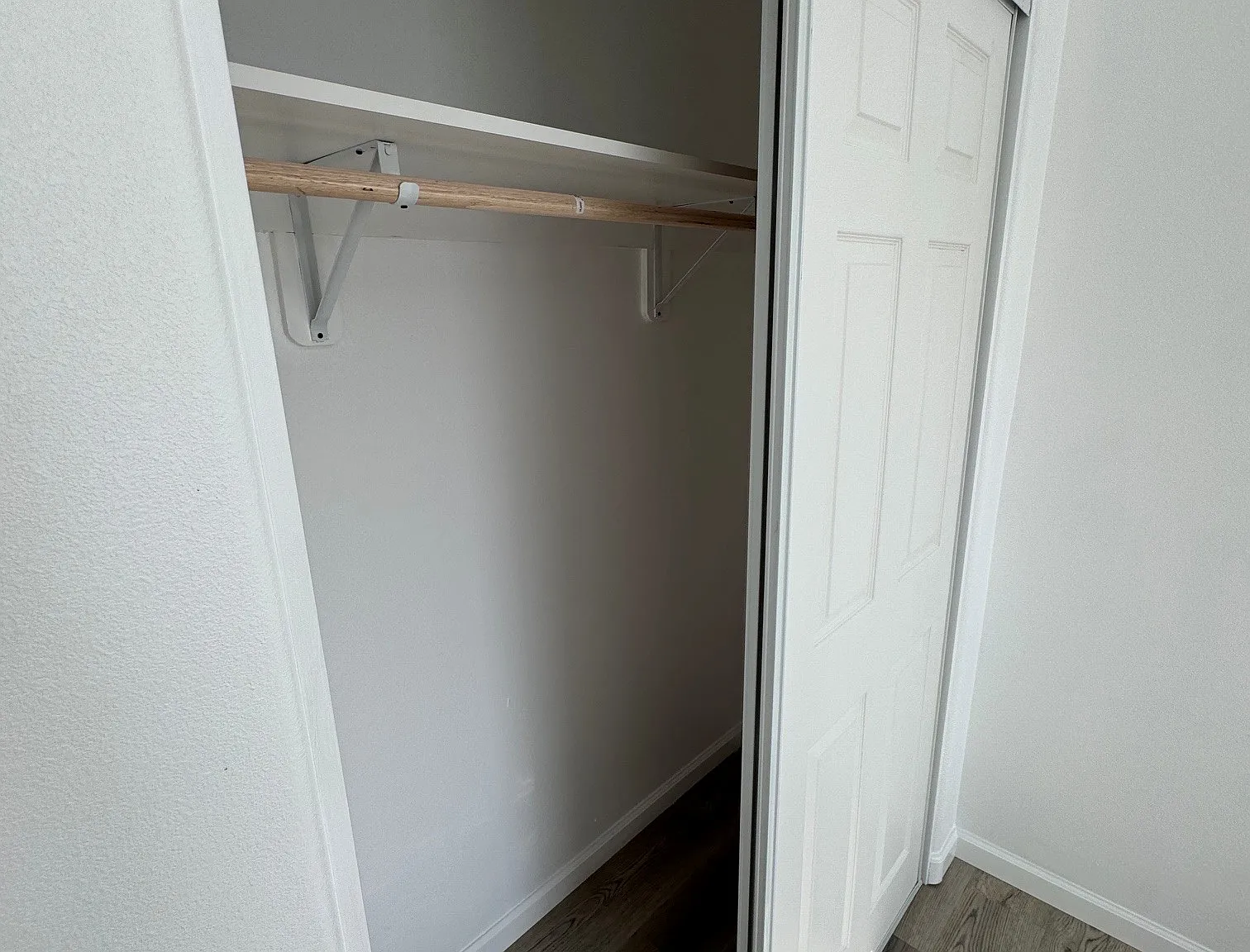 218 W 3rd Street, Apt. 1 — Photo 4