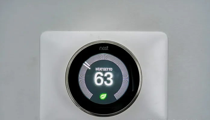 Rented by E Realty International Corp | media 13