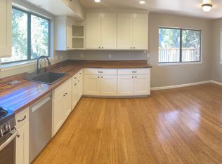 7955 Del Rio Rd, Atascadero, CA 93422