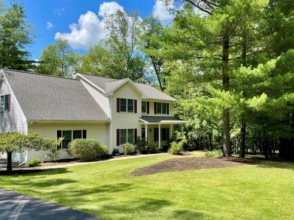 942 Queen Esther Dr, Sayre, PA 18840
