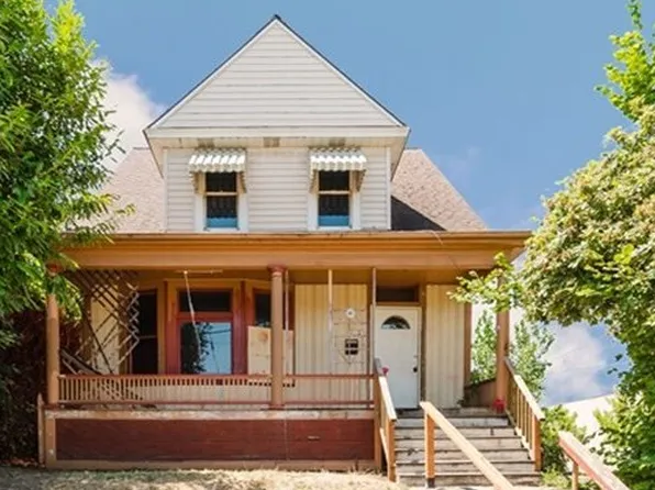 2037 NW 21st Ave, Portland, OR 97209