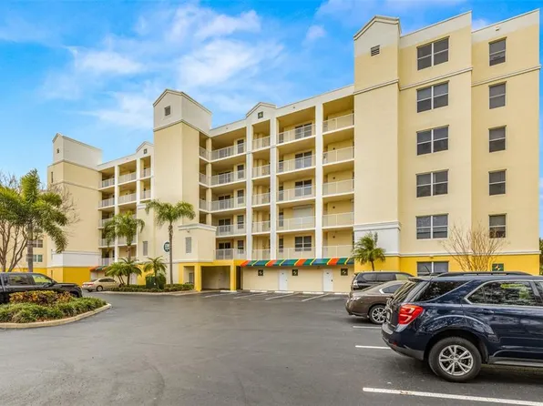 1200 Country Club Dr APT 6404, Largo, FL 33771