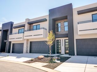 2590 Cougar Trl #4, Santa Clara, UT 84765