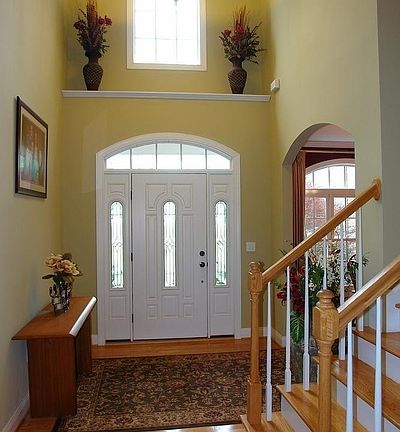 2nd image of 301 London Downs Dr