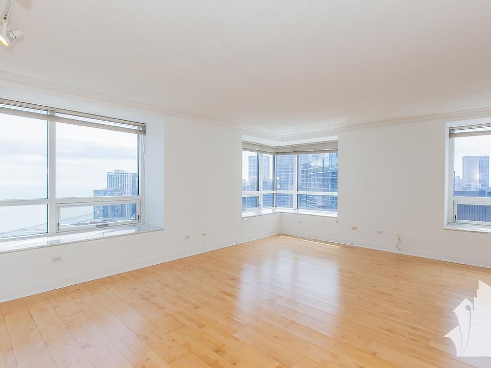 1st image of 512 N McClurg Ct #45O7