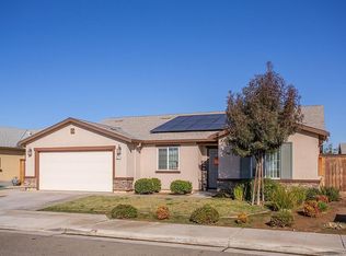 5577 E Laurite Ave, Fresno, CA 93727