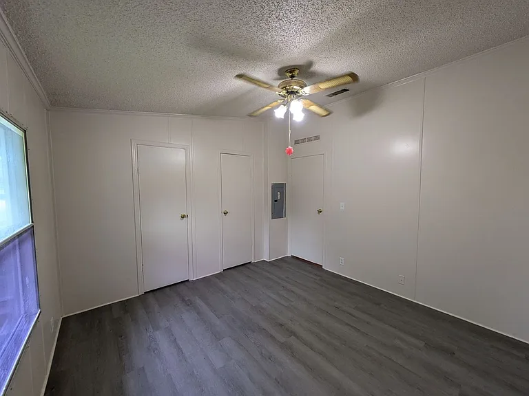 115 Peach St. — Photo 18