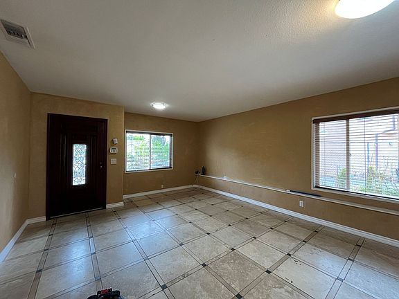 2nd image of 7315 Owensmouth Ave