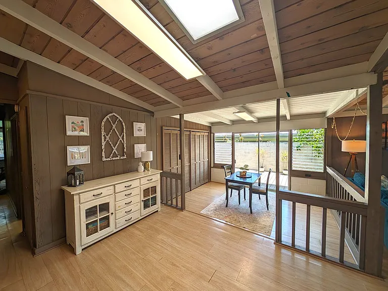 2567 California Ave — Photo 6
