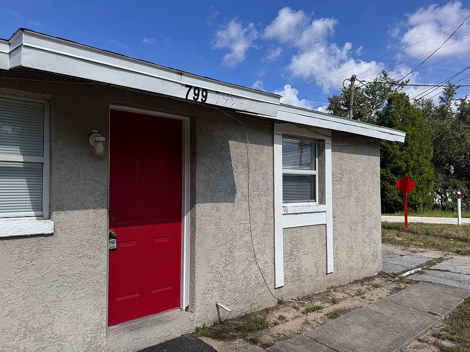 1st image of 799 N Jasmine Ave