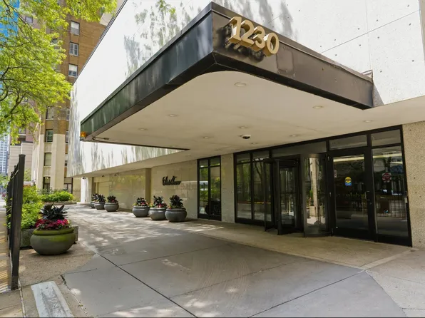 1230 N State Pkwy APT 21D, Chicago, IL 60610