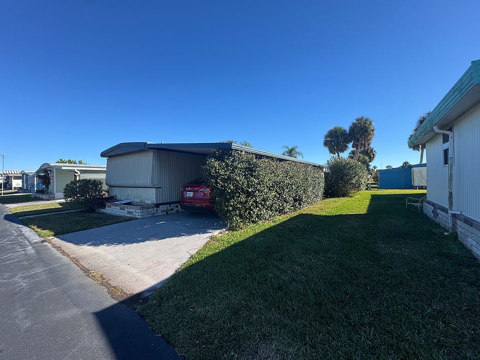 1st image of 751 10th St E