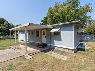 609 Maple St, Bonanza, AR 72916