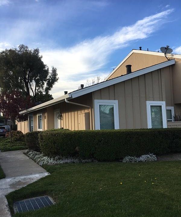 1st image of 1131 Polynesia Dr