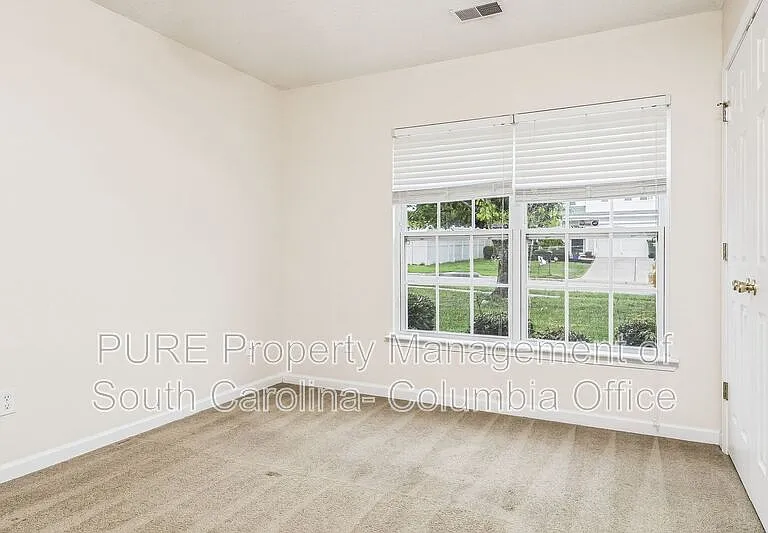 517 Heron Glen Dr — Photo 3