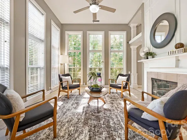 10808 Pomerane Pl, Charlotte, NC 28277