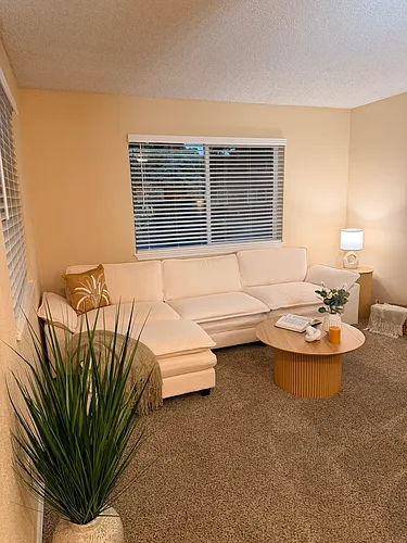 Evergreen Garden Apartments Photo 1