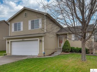 16523 Butler Ave, Omaha, NE 68116