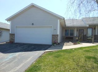 509 Meadow View Rd, Mount Horeb, WI 53572